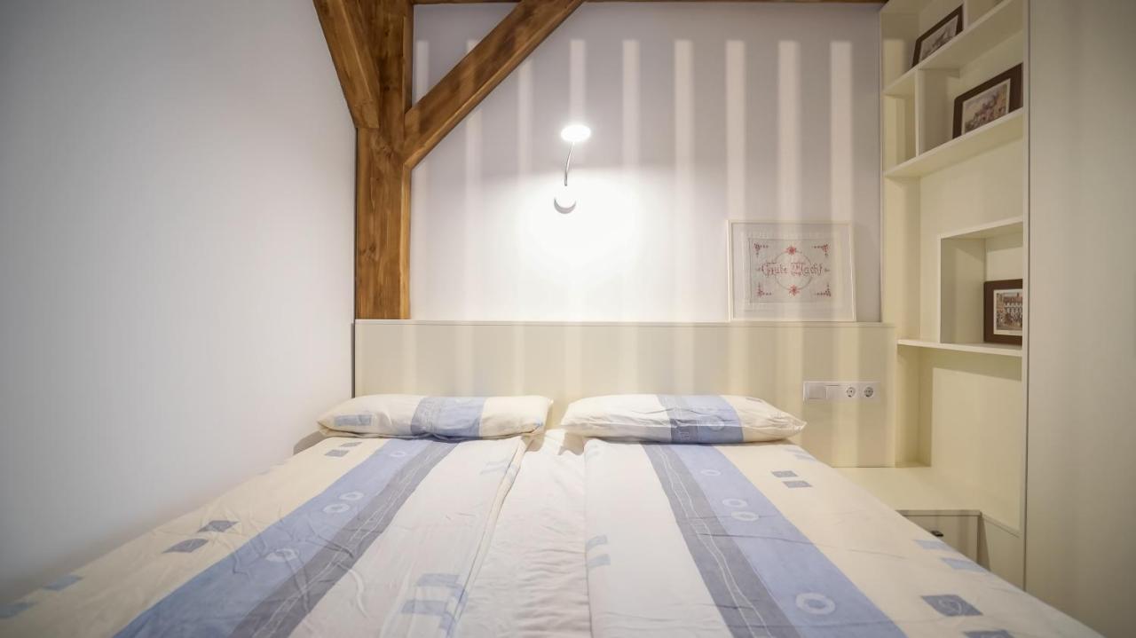 Oldtown Refuge Apartment Brasov Luaran gambar
