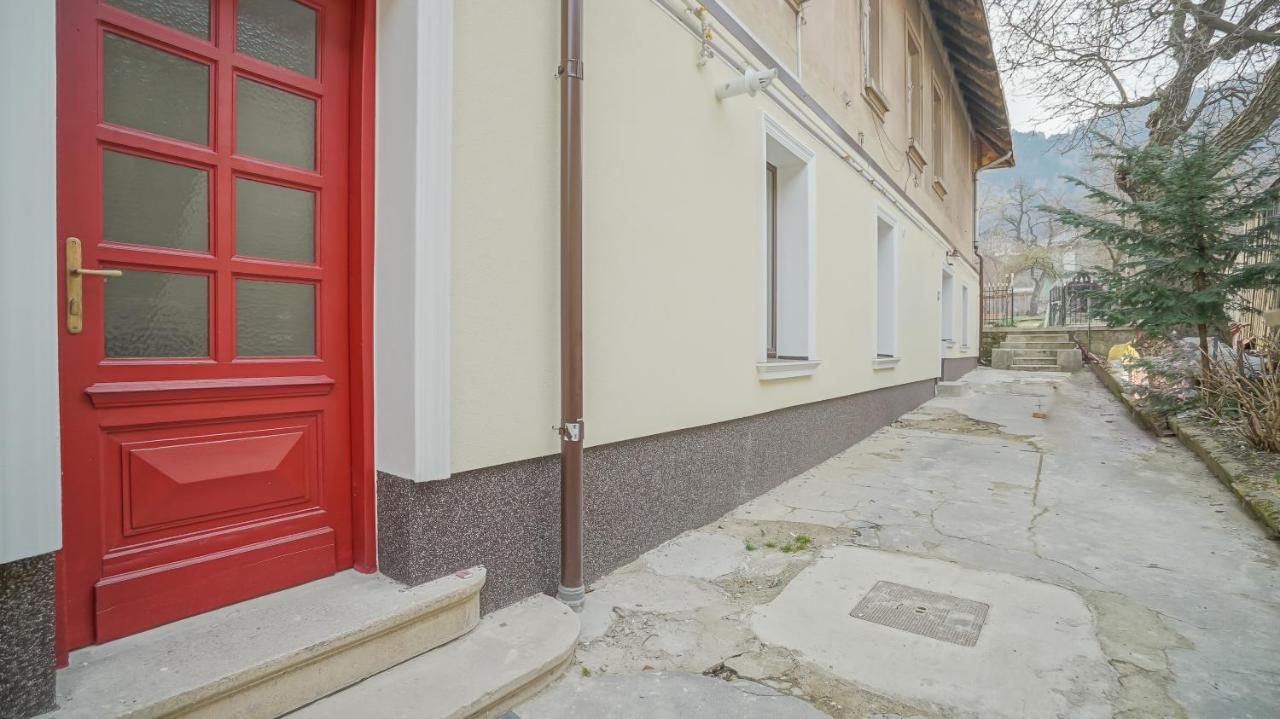 Oldtown Refuge Apartment Brasov Luaran gambar